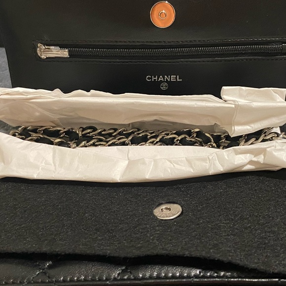 *SOLD*CHANEL wallet on chain (WOC) - Picture 12 of 15